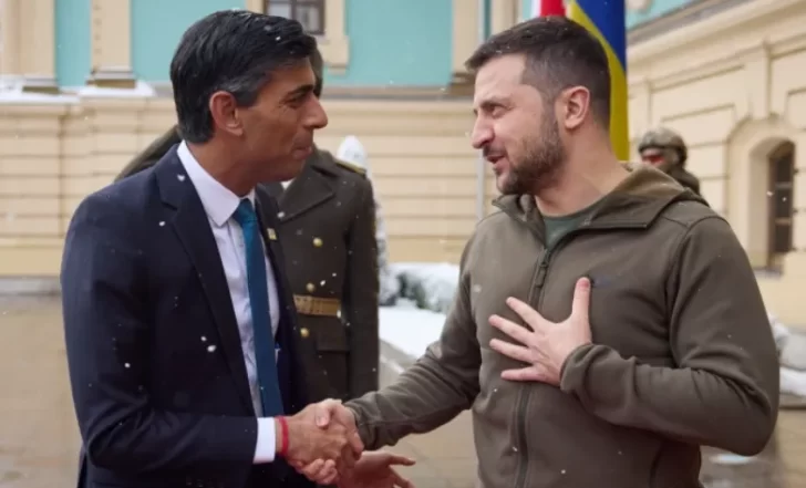 Reino Unido enviará helicópteros a Ucrania para combatir contra Rusia Reino Unido enviará helicópteros a Ucrania para combatir contra Rusia