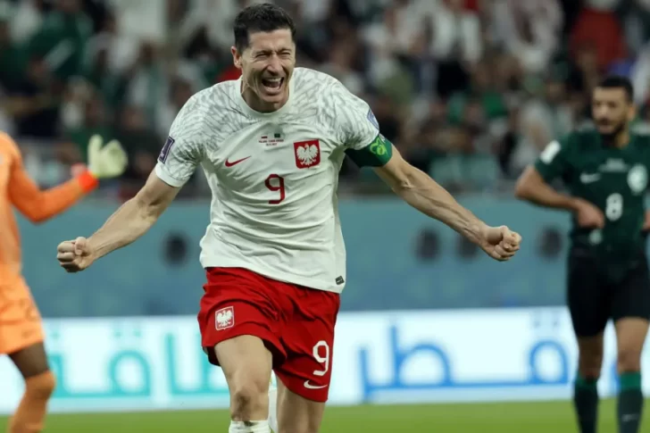 Polonia superó a Arabia Saudita y lidera el grupo de Argentina