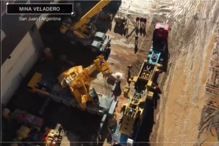 [VIDEO] El impresionante armado de una cargadora minera