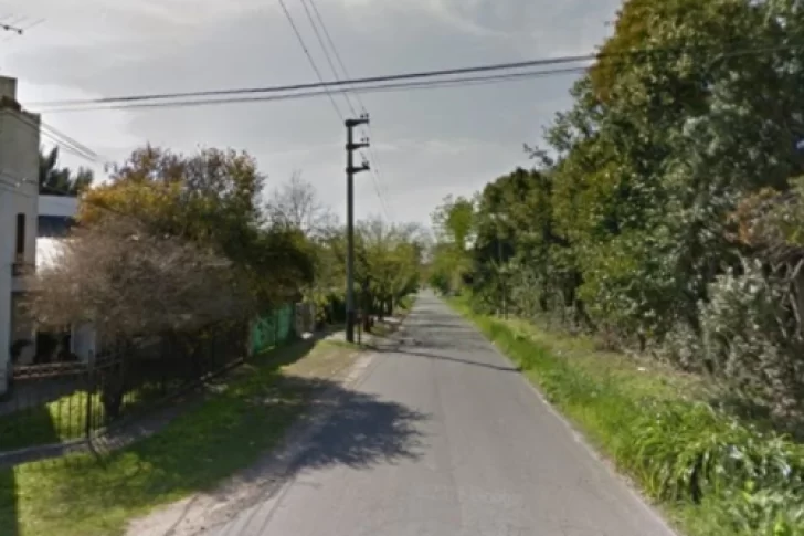 Estaba en clase por Zoom, abrió el micrófono y avisó: “Nos están robando en casa”