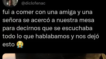 Conversaba con su amiga en un café, una señora los escuchó y les dio un increíble consejo