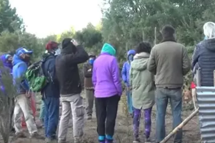 Conflicto entre el Ejército y mapuches por tierras de la Escuela de Montaña en Bariloche