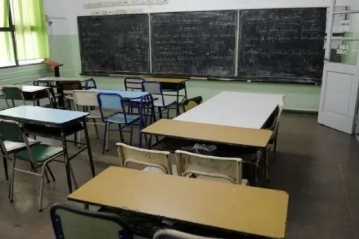 Tras anunciar la presencialidad en los preuniversitarios, dicen que continúa la virtualidad