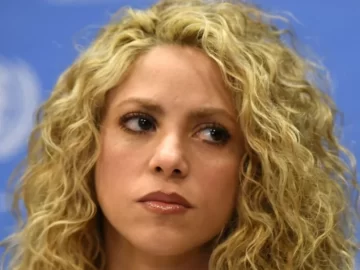 Vandalizaron la casa de Shakira con escritos desconcertantes Vandalizaron la casa de Shakira con escritos desconcertantes
