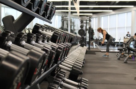 El indignante mensaje que el dueño de un gimnasio le mandó por error a una clienta