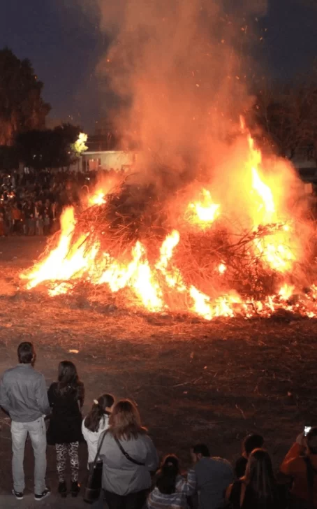 Se suspendió la fogata en honor a San Juan Bautista por el Zonda Se suspendió la fogata en honor a San Juan Bautista por el Zonda