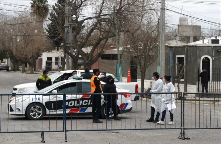 A un año del brote que dio origen al Covid en la provincia: miedo y teorías sobre el caso cero A un año del brote que dio origen al Covid en la provincia: miedo y teorías sobre el caso cero