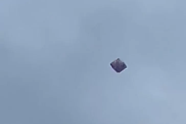 Escalofriante: aseguran que filmaron un OVNI en el cielo de Medellín
