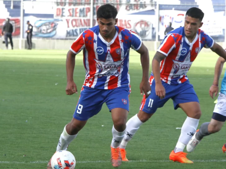 Peñarol cayó ante Villa Mitre por goleada en el cierre de su temporada Peñarol cayó ante Villa Mitre por goleada en el cierre de su temporada