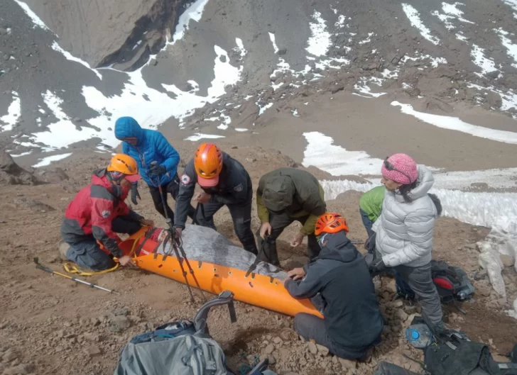 Un andinista resultó gravemente herido por un derrumbe en un cerro Un andinista resultó gravemente herido por un derrumbe en un cerro
