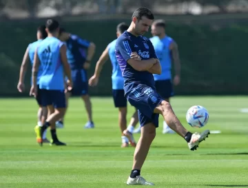La Selección entrenó analizando cambios y recibe por primera vez a sus familiares La Selección entrenó analizando cambios y recibe por primera vez a sus familiares