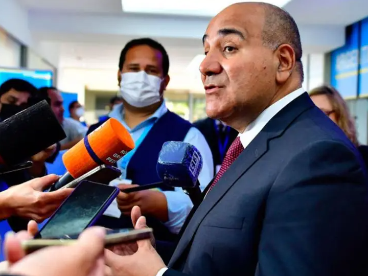 Manzur sobre los cambios en el Gabinete: “Se busca tranquilizar la macroeconomía” Manzur sobre los cambios en el Gabinete: “Se busca tranquilizar la macroeconomía”