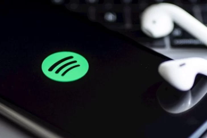 Spotify: los jóvenes escuchan podcast y música retro para aliviar el estrés