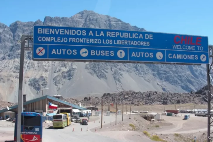 Cerraron el tránsito en el paso Cristo Redentor por mal tiempo