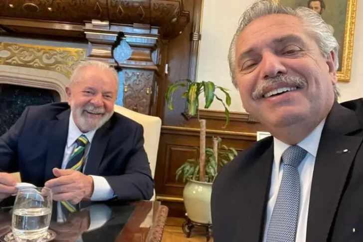 Luego del triunfo de Lula, Alberto Fernández viaja a Brasil