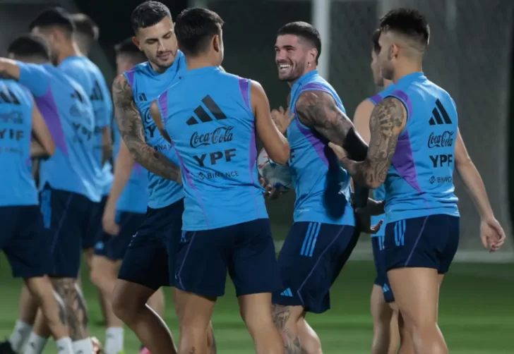 La Selección argentina volvió a los entrenamientos tras el pase a semifinales La Selección argentina volvió a los entrenamientos tras el pase a semifinales