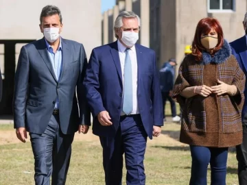 En un acto, Alberto Fernández, Cristina Kirchner y Sergio Massa presentan los candidatos del FdT En un acto, Alberto Fernández, Cristina Kirchner y Sergio Massa presentan los candidatos del FdT