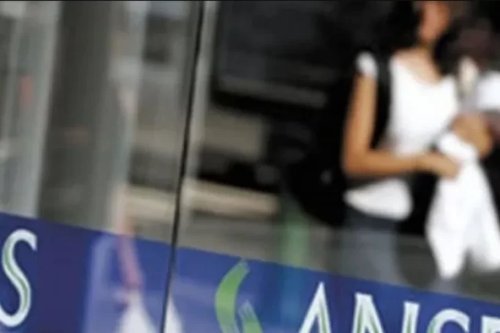 Reconocieron a una adolescente de 17 años el derecho a cobrar por sí misma la AUH