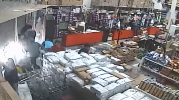 Los videos del saqueo a la distribuidora de Rawson