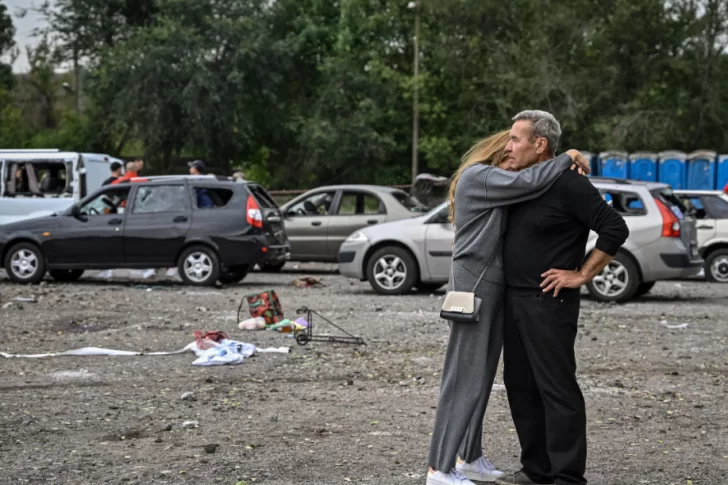 Otro ataque a una caravana de autos en el noroeste de Ucrania dejó 20 civiles muertos
