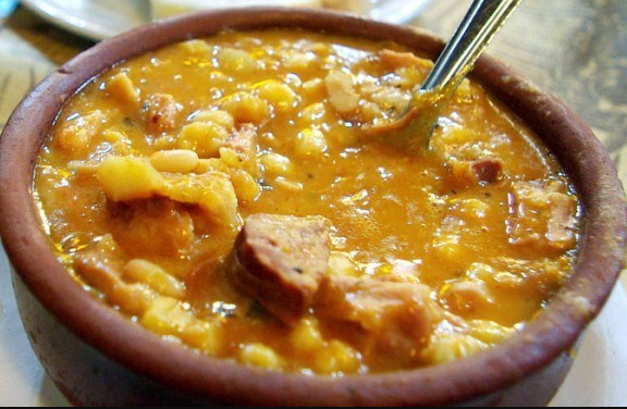 La receta del locro criollo argentino: paso a paso de un clásico