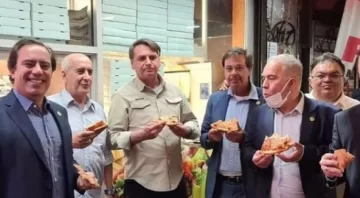 Mandaron a Bolsonaro a comer a la vereda en Nueva York Mandaron a Bolsonaro a comer a la vereda en Nueva York