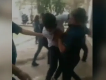 Los alumnos de la pelea en el recreo podrían ser suspendidos