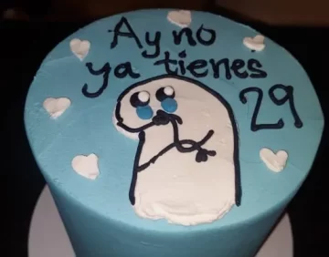 Festejó su cumpleaños con temática de memes y fue furor