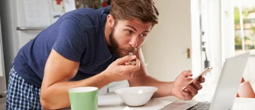 Cuánto tiempo debemos emplear en comer y por qué no es bueno comer rápido Cuánto tiempo debemos emplear en comer y por qué no es bueno comer rápido