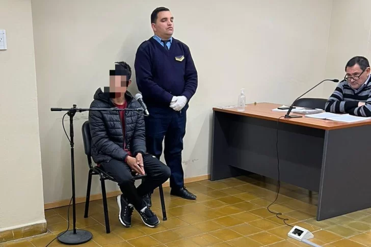 Cae un joven acusado de prostituir a su novia: lo negó, pero igual le dieron preventiva