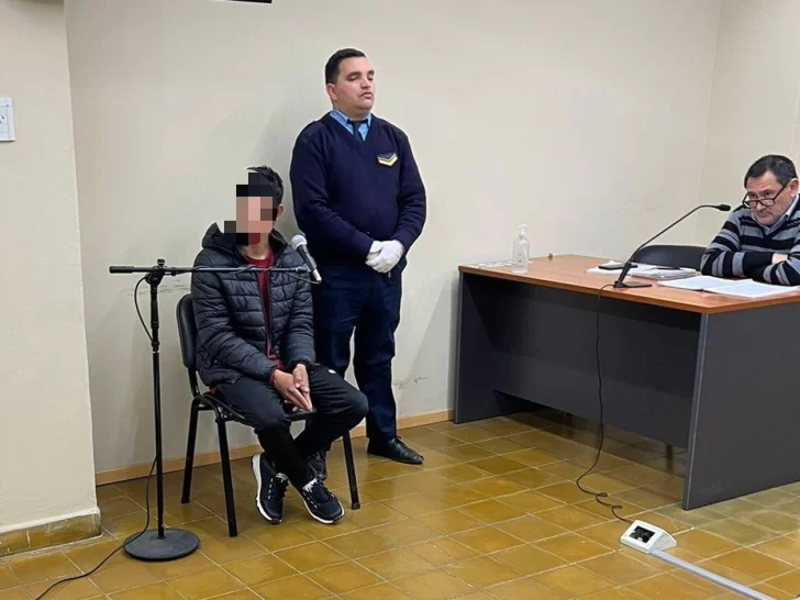 Cae un joven acusado de prostituir a su novia: lo negó, pero igual le dieron preventiva Cae un joven acusado de prostituir a su novia: lo negó, pero igual le dieron preventiva