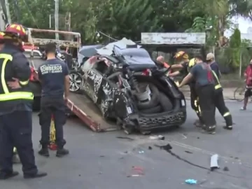 Lanús: dieron a conocer el video del auto a 160 km/h en plena avenida Lanús: dieron a conocer el video del auto a 160 km/h en plena avenida