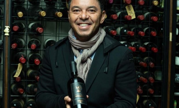 Vino con aroma a muñeco: Marcelo Gallardo presentó su blend de Norton Vino con aroma a muñeco: Marcelo Gallardo presentó su blend de Norton