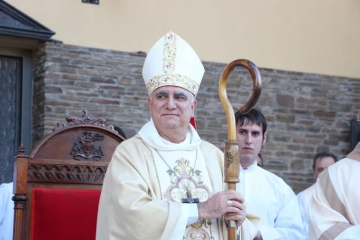 Lozano: “Algunos dedican tiempo a agredirse y los pobres esperan”