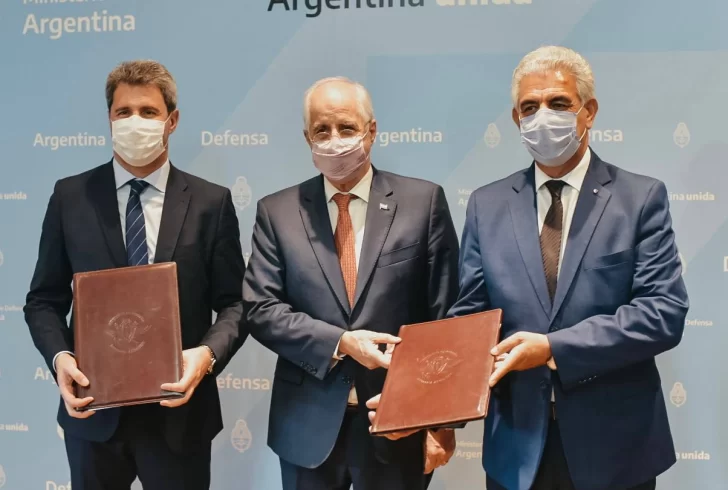 Crearán una Reserva Natural de la Defensa y un Parque Provincial en estancia Los Manantiales Crearán una Reserva Natural de la Defensa y un Parque Provincial en estancia Los Manantiales