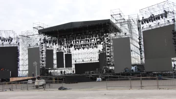 Carlos Rivera y un varieté de folclore, rock y cuarteto Carlos Rivera y un varieté de folclore, rock y cuarteto