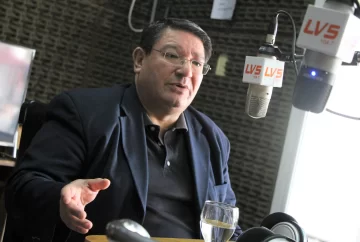 De los Ríos: “No podemos extender más el ciclo lectivo; hay contenidos que los chicos verán por arriba” De los Ríos: “No podemos extender más el ciclo lectivo; hay contenidos que los chicos verán por arriba”