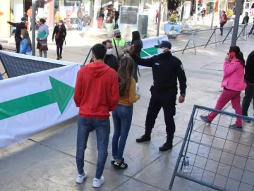 Estudian dar un plus a agentes de Salud y Seguridad locales que no reciben el bono nacional