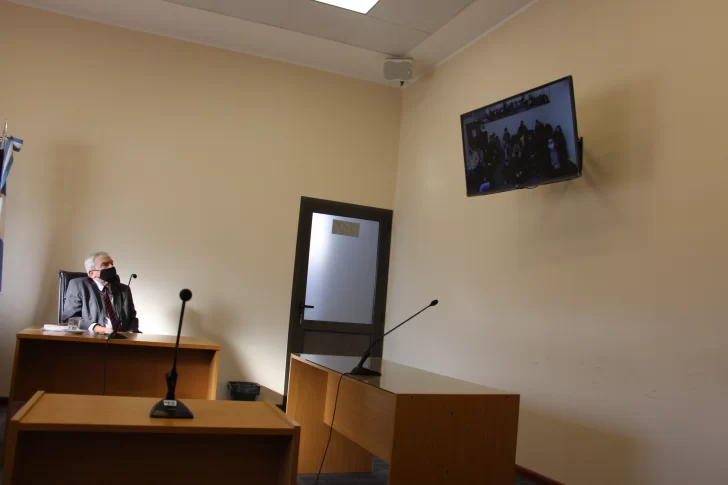 [VIDEO] El juez se enojó y le llamó la atención a los jóvenes