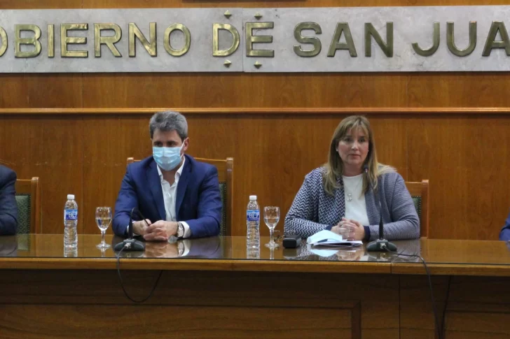 Aislar donde haya brotes y testeos masivos, el plan en el caso de circulación viral