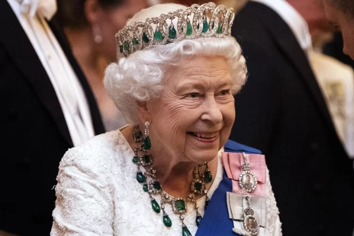 Un desfile sin público y sin familia para festejar los 94 años de la Reina Isabel