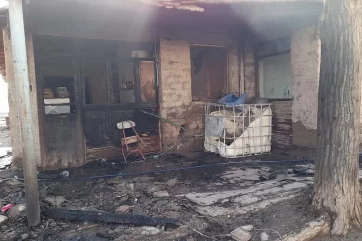 El saldo de los incendios: 300 ha afectadas, casas quemadas, evacuados e intoxicados