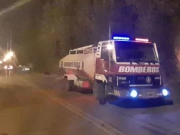 Por una garrafa se incendió parte de una vivienda y sus dueños sufrieron quemaduras Por una garrafa se incendió parte de una vivienda y sus dueños sufrieron quemaduras
