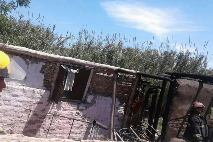 Por un incendio, hubo pérdidas totales en una casa de Caucete