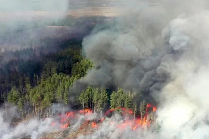 Incendios en la zona de Chernóbil se acercan a los depósitos de residuos radiactivos