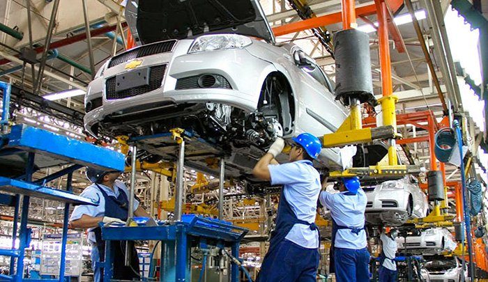 La industria se derrumbó 5,6% en agosto, en lo que fue la cuarta baja consecutiva La industria se derrumbó 5,6% en agosto, en lo que fue la cuarta baja consecutiva