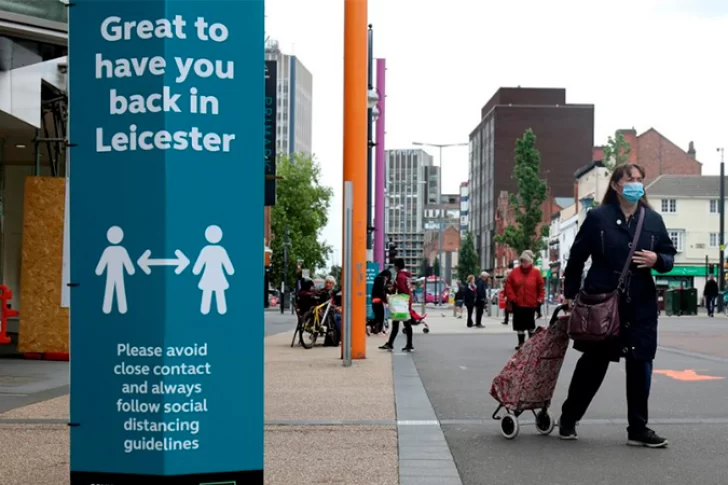 Reino Unido suspende vuelos a Sudáfrica por la peor variante de coronavirus hasta ahora