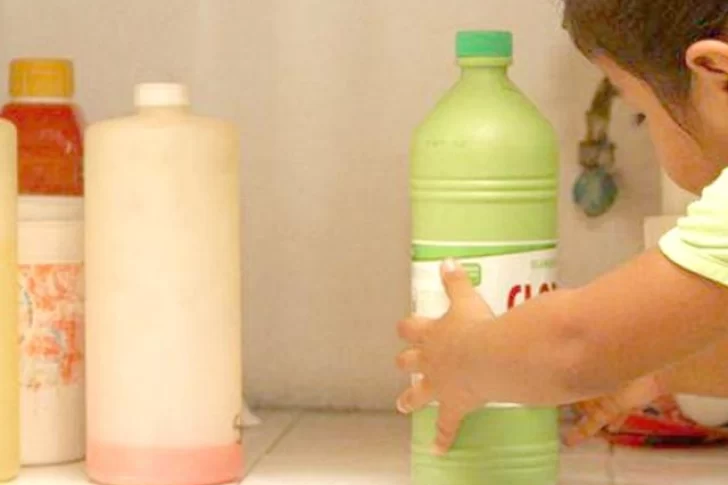 Dos bebés intoxicados en San Juan: uno tomó lavandina; el otro, aguarrás