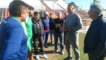 Islas llegó a San Juan y ya se presentó ante el cuerpo técnico interino y los jugadores Islas llegó a San Juan y ya se presentó ante el cuerpo técnico interino y los jugadores