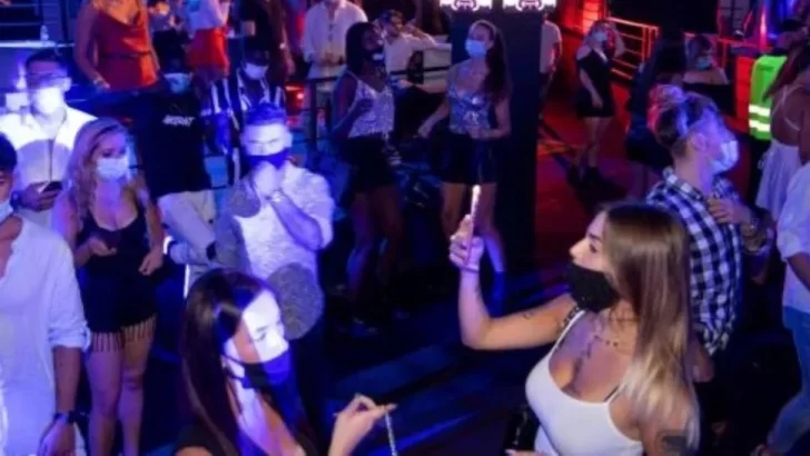 Italia registró 479 nuevos casos de coronavirus: volvieron a cerrar los boliches